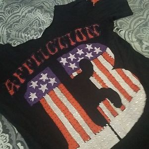 Fitted v neck t shirt